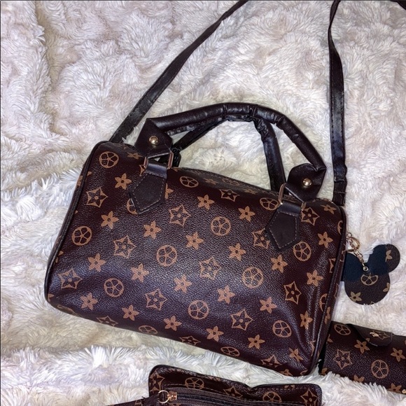 Multiple piece set - Picture 8 of 14